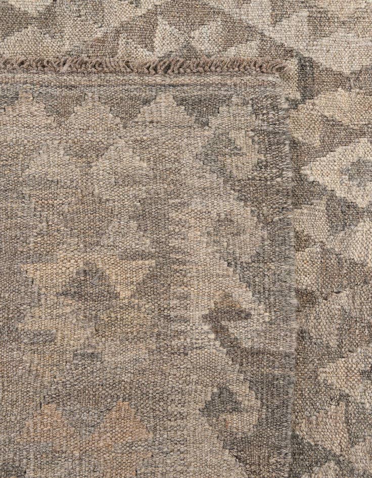 Detail image of  6' 8 x 9' 8  Hand Woven Kilim Maymana Wool Rug