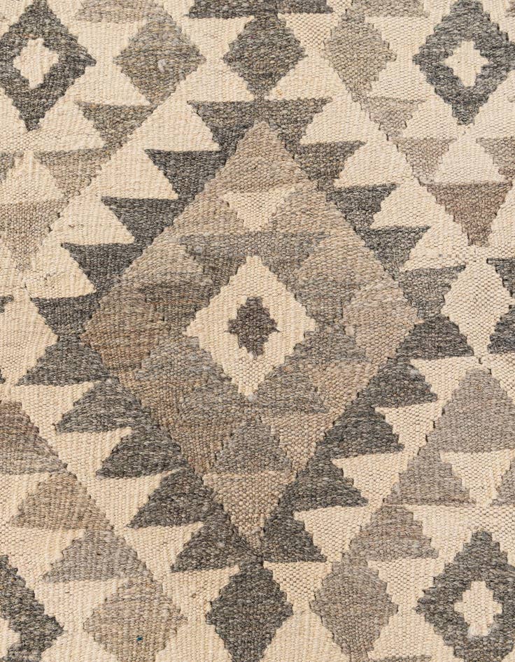 Detail image of  6' 8 x 9' 1  Hand Woven Kilim Maymana Wool Rug