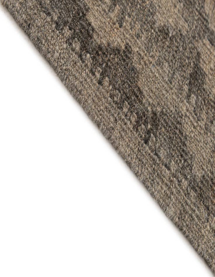 Detail image of  6' 4 x 9' 8  Hand Woven Kilim Maymana Wool Rug