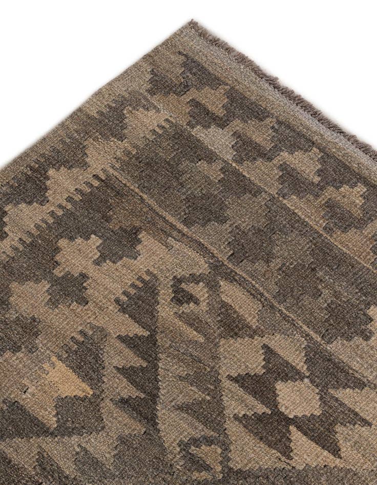 Detail image of  6' 4 x 9' 8  Hand Woven Kilim Maymana Wool Rug