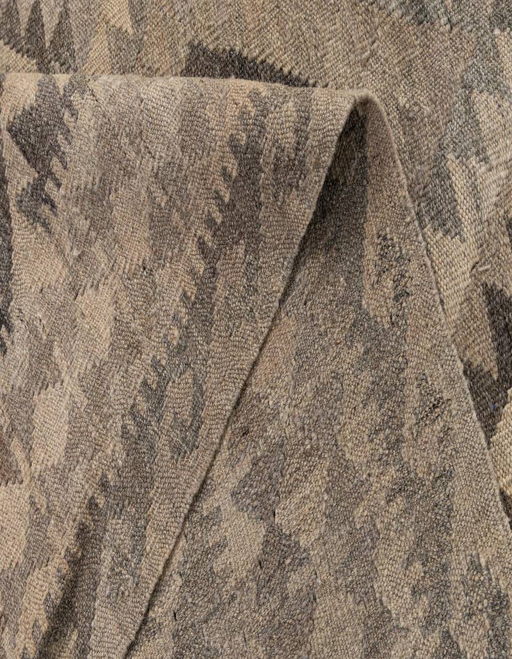 Detail image of  6' 5 x 9' 8  Hand Woven Kilim Maymana Wool Rug