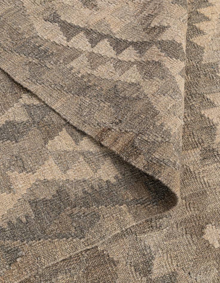 Detail image of  6' 7 x 9' 8  Hand Woven Kilim Maymana Wool Rug