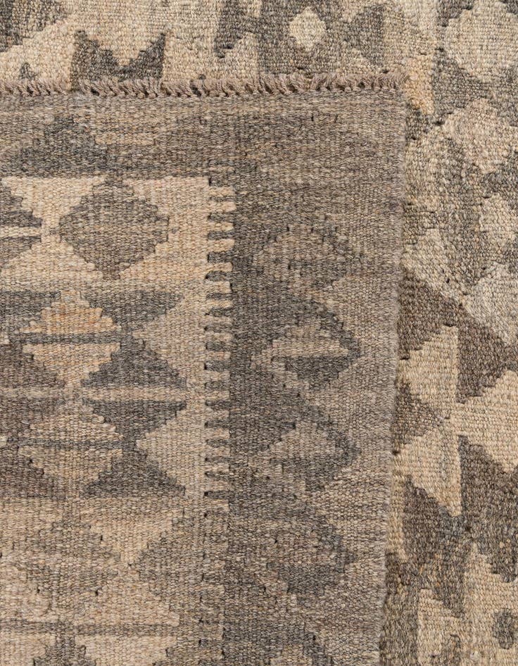 Detail image of  6' 8 x 9' 6  Hand Woven Kilim Maymana Wool Rug