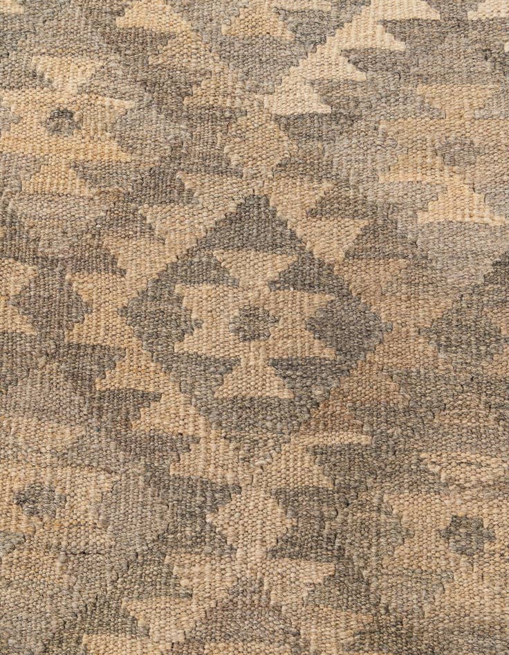 Detail image of  6' 9 x 9' 6  Hand Woven Kilim Maymana Wool Rug