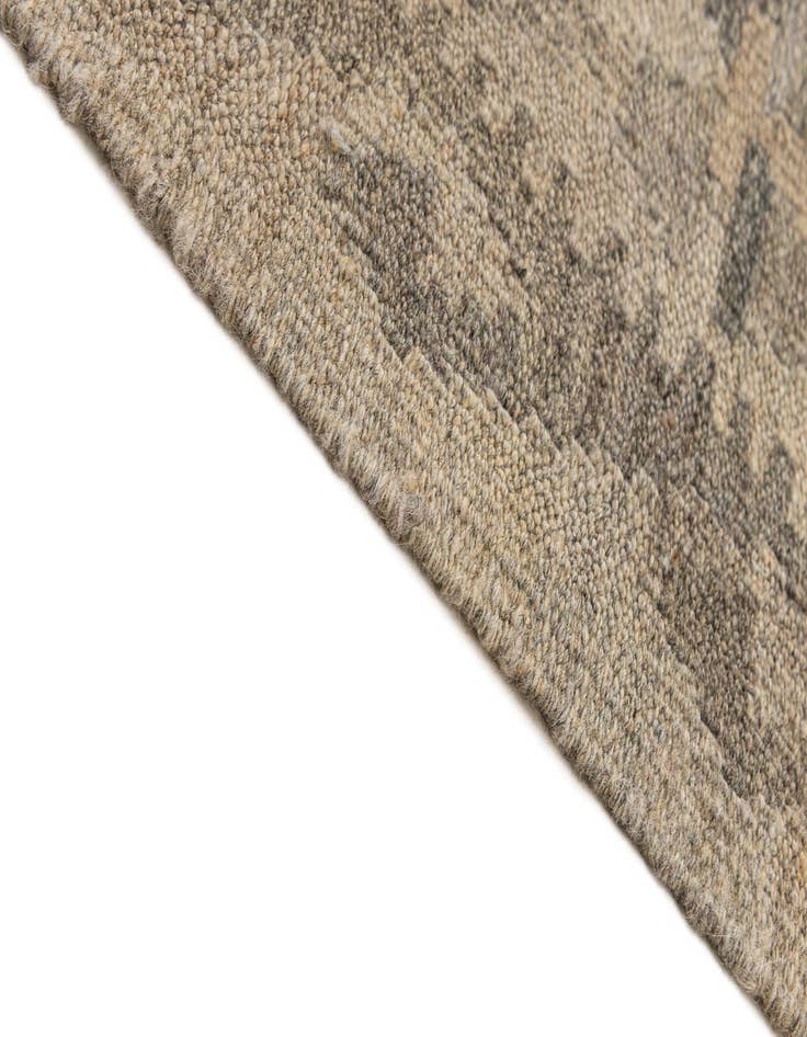 Detail image of  6' 9 x 9' 9  Hand Woven Kilim Maymana Wool Rug