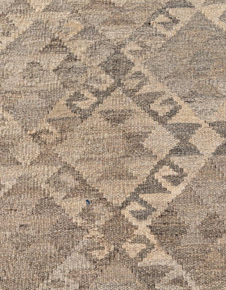 Detail image of  6' 9 x 9' 8  Hand Woven Kilim Maymana Wool Rug