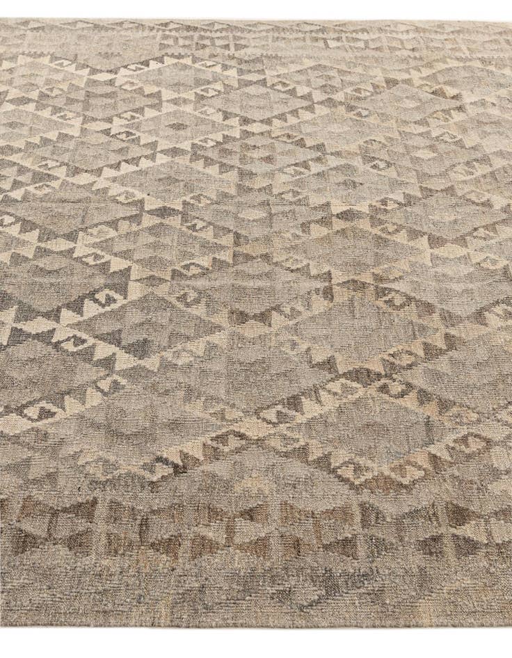 Detail image of  6' 10 x 9' 9  Hand Woven Kilim Maymana Wool Rug