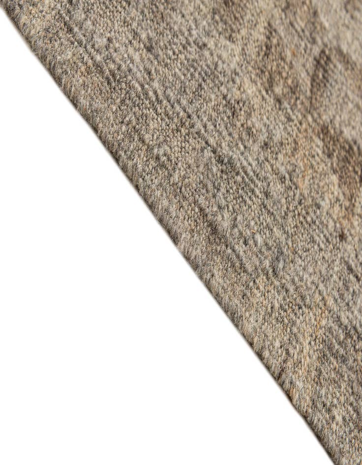 Detail image of  6' 10 x 9' 9  Hand Woven Kilim Maymana Wool Rug