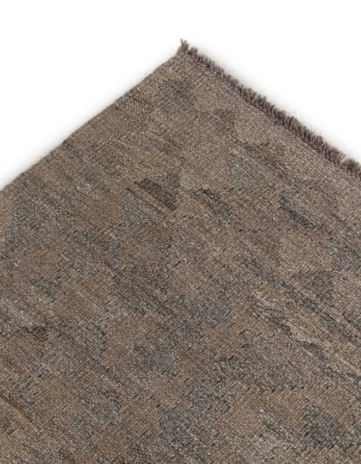 Detail image of  6' 9 x 10'  Hand Woven Kilim Maymana Wool Rug