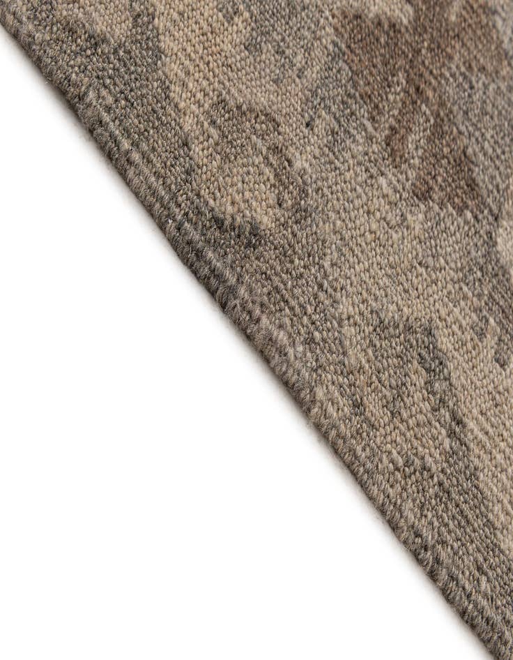 Detail image of  6' 7 x 9' 11  Hand Woven Kilim Maymana Wool Rug