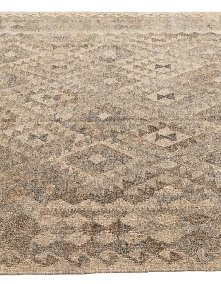 Detail image of  6' 9 x 9' 9  Hand Knotted Kilim Maymana Wool Rug