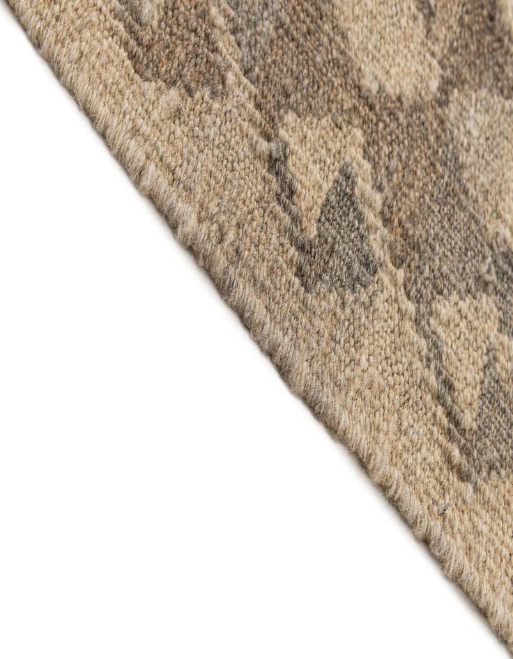 Detail image of  6' 9 x 9' 9  Hand Knotted Kilim Maymana Wool Rug