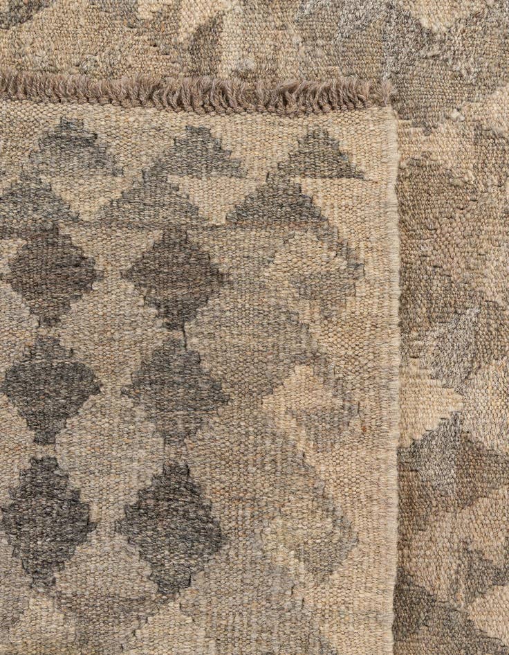 Detail image of  6' 9 x 9' 9  Hand Knotted Kilim Maymana Wool Rug