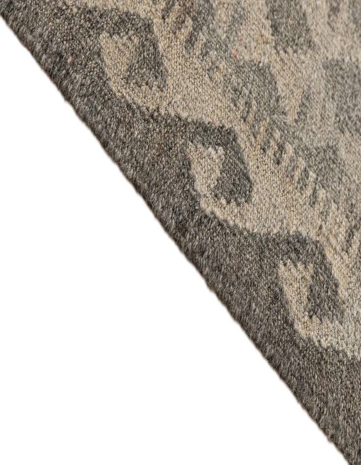 Detail image of  7' x 9' 9  Hand Woven Kilim Maymana Wool Rug