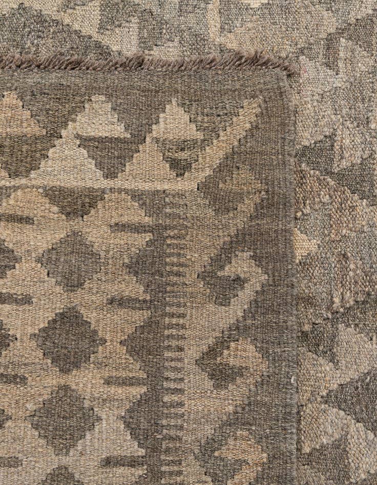 Detail image of  7' x 9' 9  Hand Woven Kilim Maymana Wool Rug