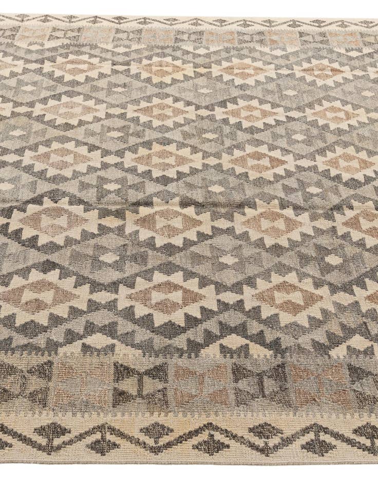 Detail image of  6' 5 x 9' 11  Hand Woven Kilim Maymana Wool Rug