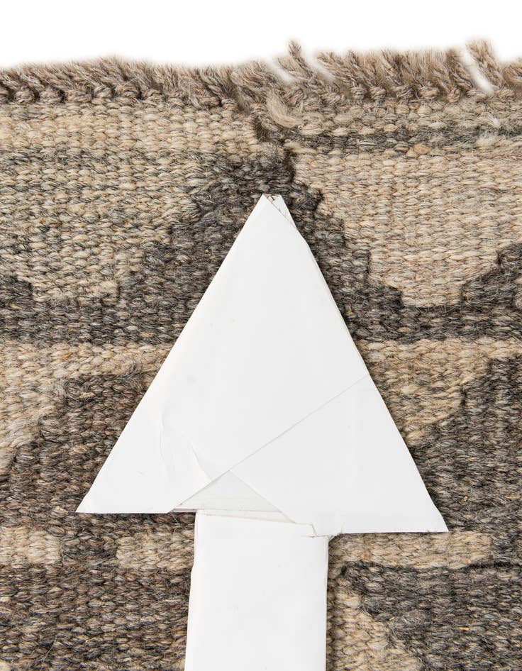 Detail image of  6' 8 x 9' 9  Hand Woven Kilim Maymana Wool Rug