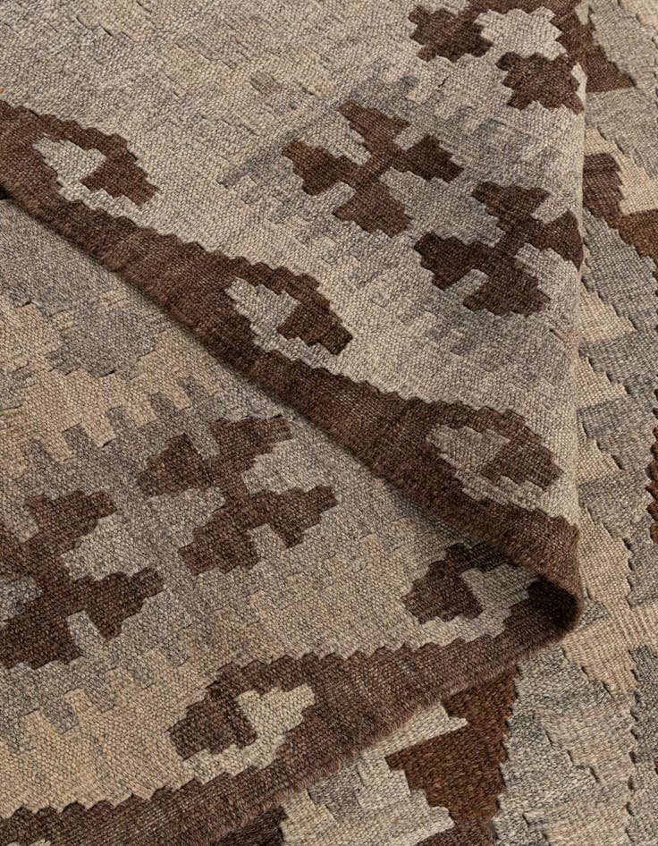 Detail image of  6' 5 x 9' 7  Hand Woven Kilim Maymana Wool Rug