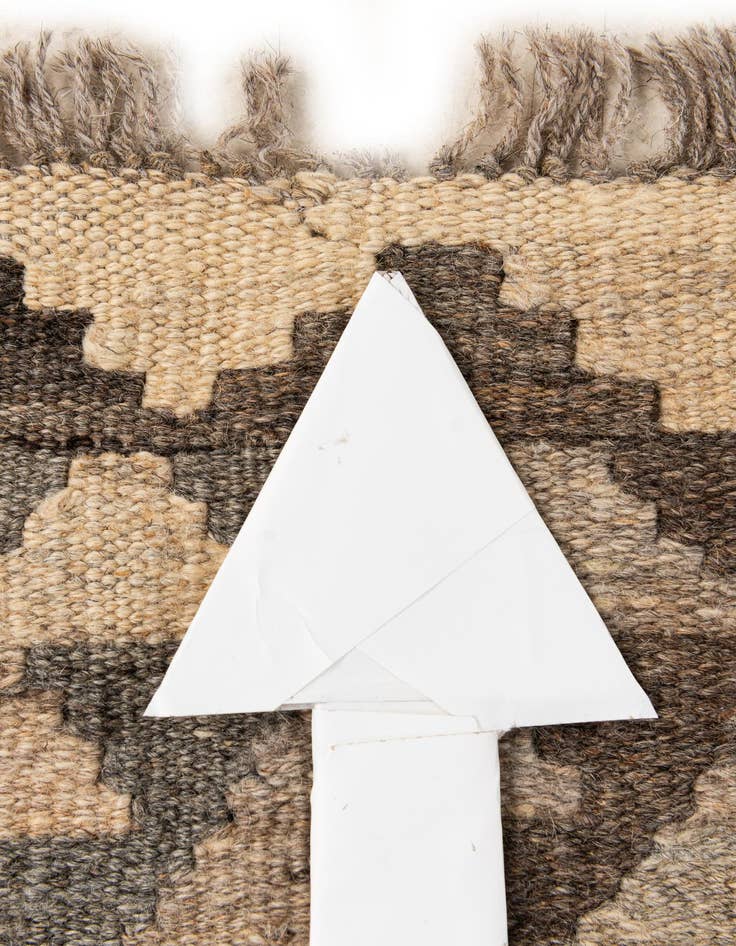 Detail image of  6' 10 x 9' 9  Hand Woven Kilim Maymana Wool Rug