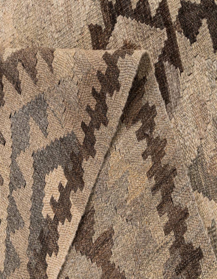 Detail image of  6' 10 x 9' 9  Hand Woven Kilim Maymana Wool Rug