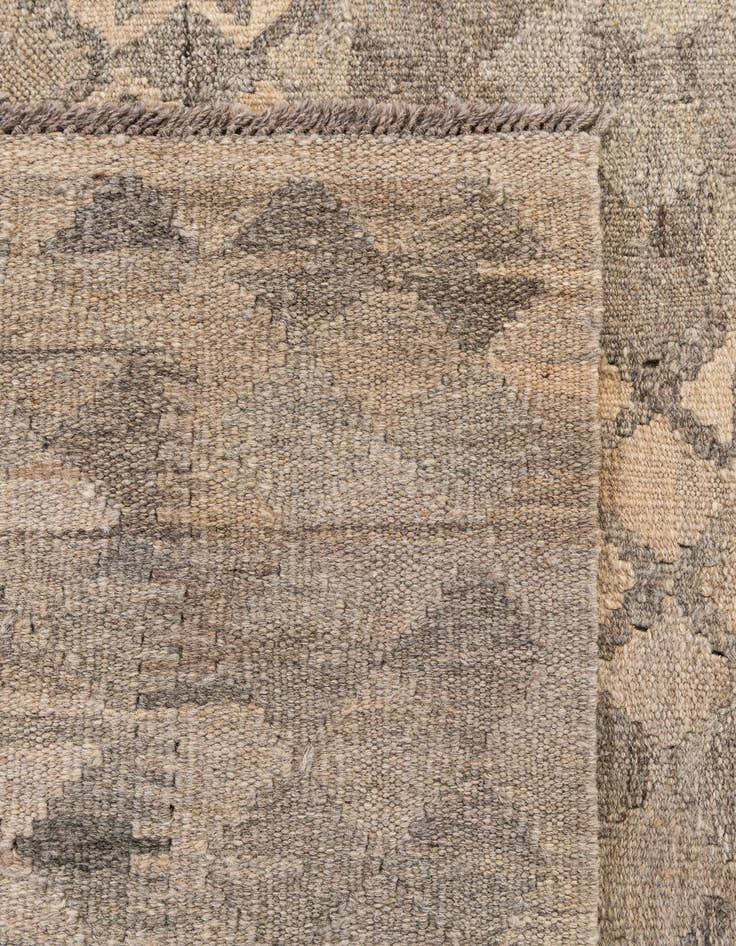 Detail image of  6' 8 x 9' 10  Hand Woven Kilim Maymana Wool Rug