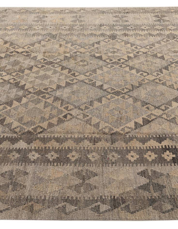 Detail image of  6' 8 x 9' 9  Hand Woven Kilim Maymana Wool Rug