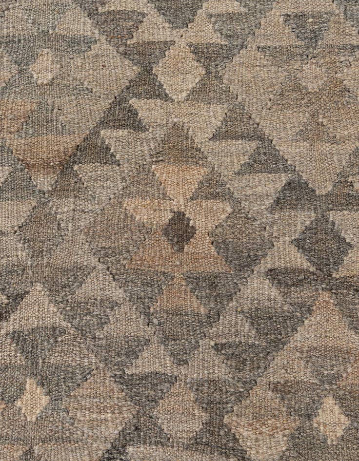 Detail image of  6' 9 x 9' 9  Hand Woven Kilim Maymana Wool Rug