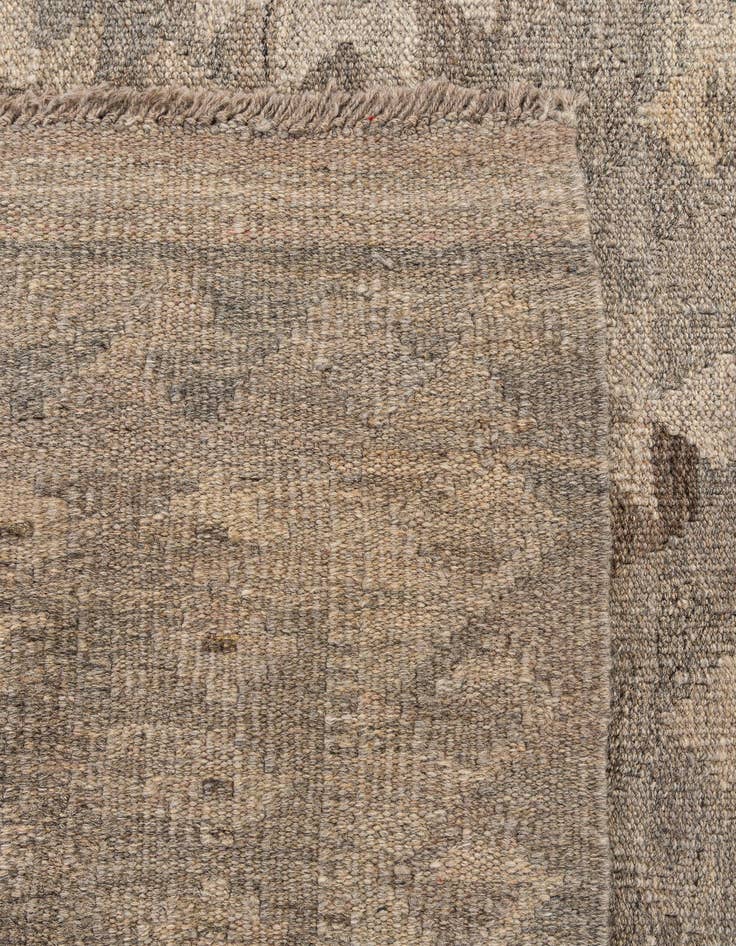 Detail image of  6' 6 x 9' 10  Hand Woven Kilim Maymana Wool Rug