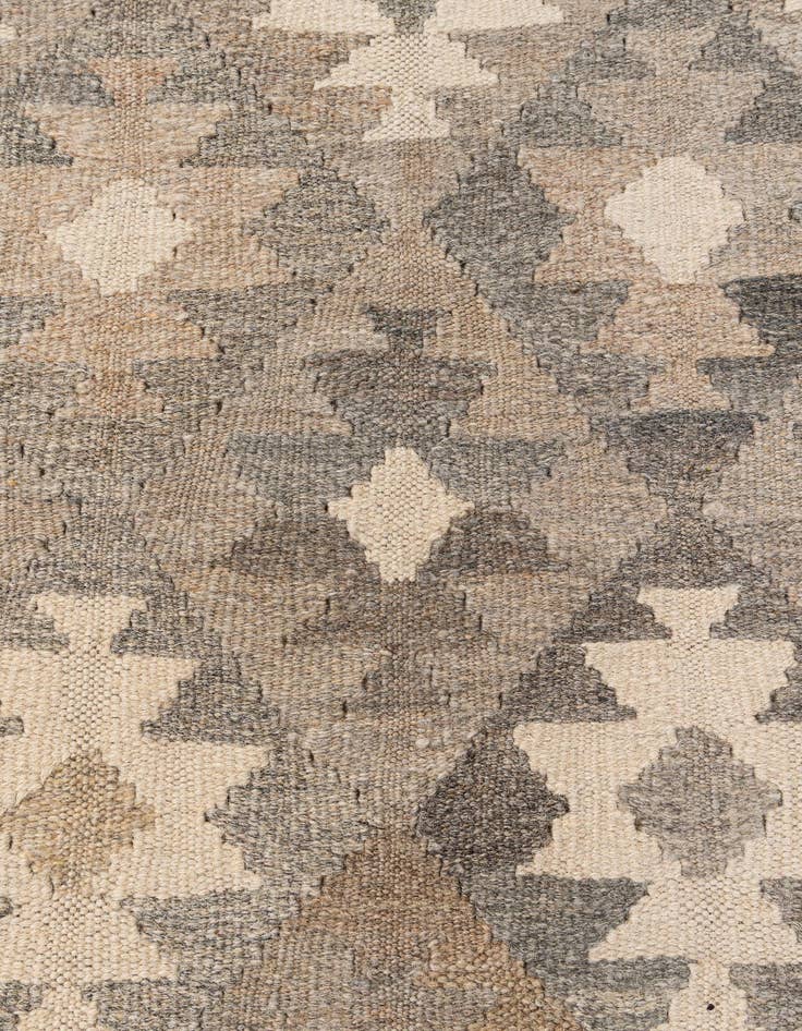 Detail image of  6' 7 x 9' 10  Hand Woven Kilim Maymana Wool Rug