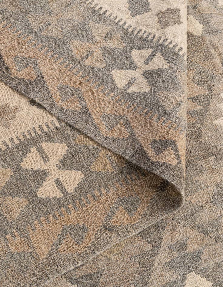 Detail image of  6' 7 x 9' 10  Hand Woven Kilim Maymana Wool Rug