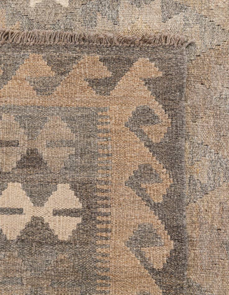 Detail image of  6' 7 x 9' 10  Hand Woven Kilim Maymana Wool Rug