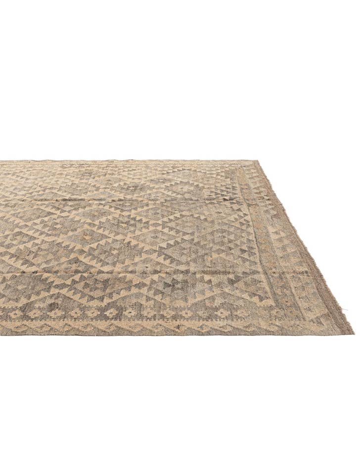 Detail image of  6' 6 x 9' 9  Hand Woven Kilim Maymana Wool Rug