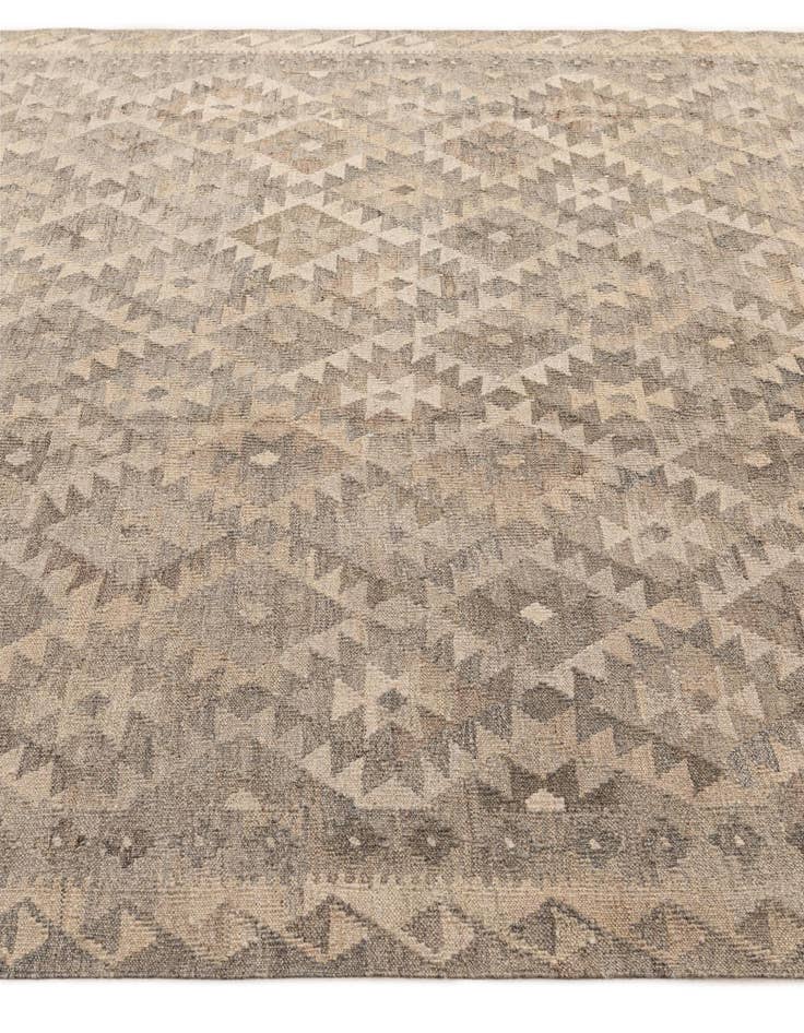 Detail image of  6' 6 x 9' 9  Hand Woven Kilim Maymana Wool Rug