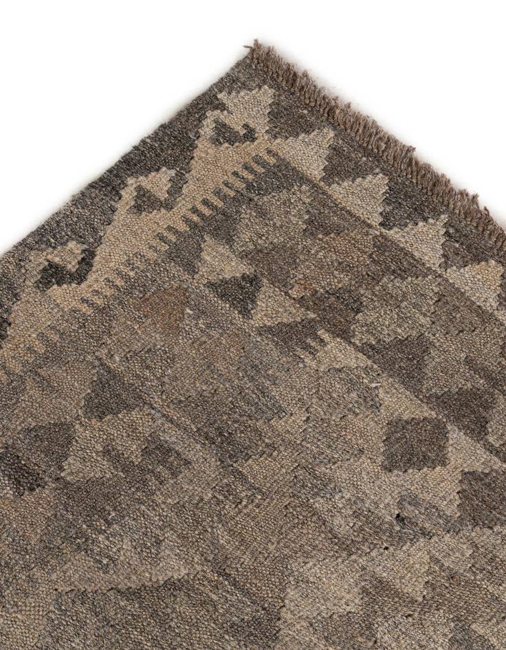 Detail image of  6' 7 x 9' 9  Hand Woven Kilim Maymana Wool Rug