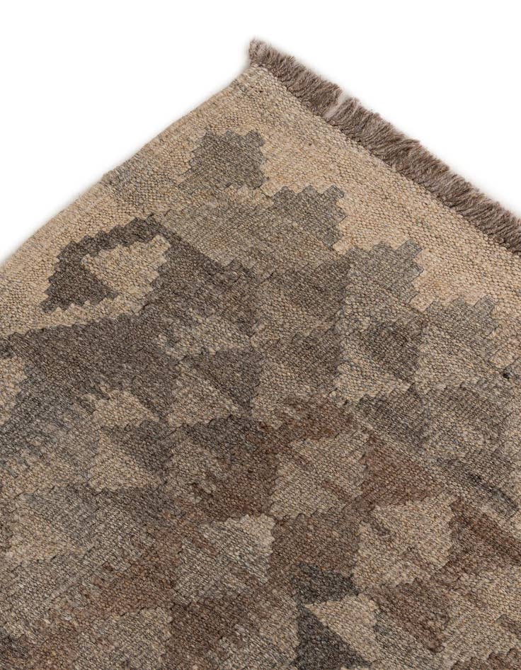 Detail image of  6' 7 x 9' 9  Hand Woven Kilim Maymana Wool Rug