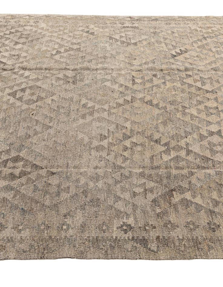 Detail image of  6' 6 x 9' 11  Hand Woven Kilim Maymana Wool Rug