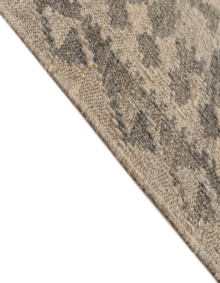 Detail image of  6' 9 x 10' 2  Hand Woven Kilim Maymana Wool Rug