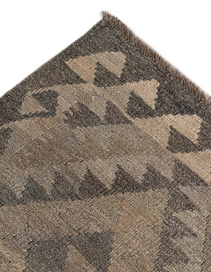 Detail image of  6' 8 x 10' 3  Hand Woven Kilim Maymana Wool Rug