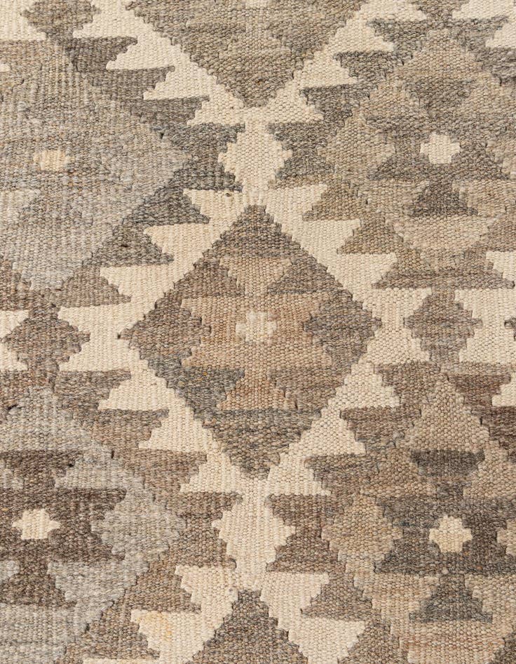 Detail image of  6' 6 x 10' 3  Hand Woven Kilim Maymana Wool Rug