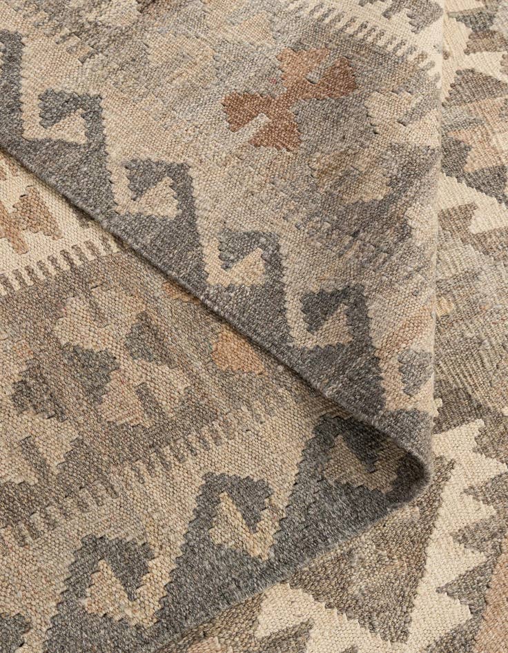 Detail image of  6' 6 x 10' 3  Hand Woven Kilim Maymana Wool Rug