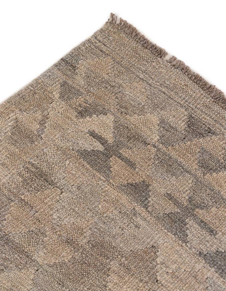 Detail image of  6' 8 x 10' 2  Hand Woven Kilim Maymana Wool Rug