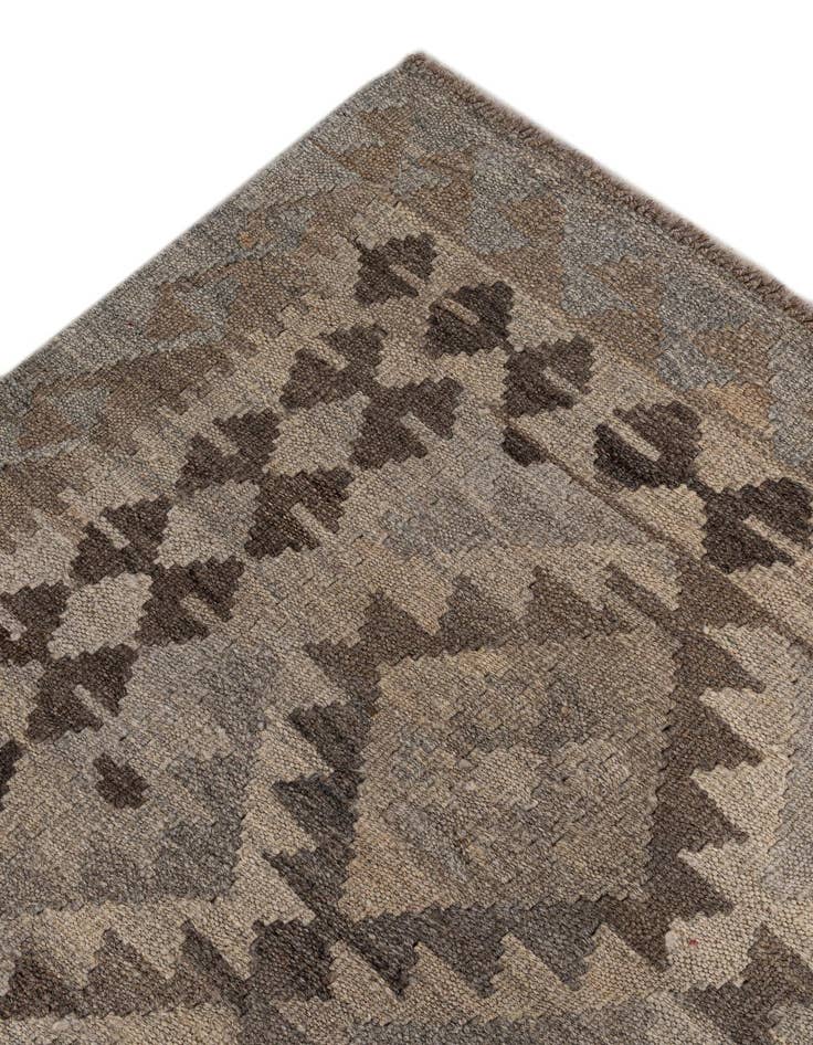 Detail image of  6' 6 x 10'  Hand Woven Kilim Maymana Wool Rug