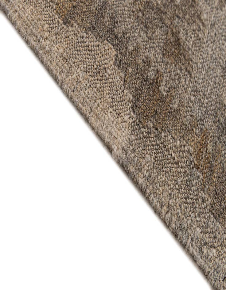 Detail image of  6' 6 x 10' 3  Hand Woven Kilim Maymana Wool Rug