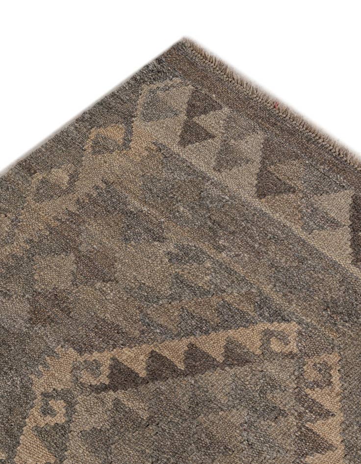 Detail image of  6' 6 x 10'  Hand Woven Kilim Maymana Wool Rug