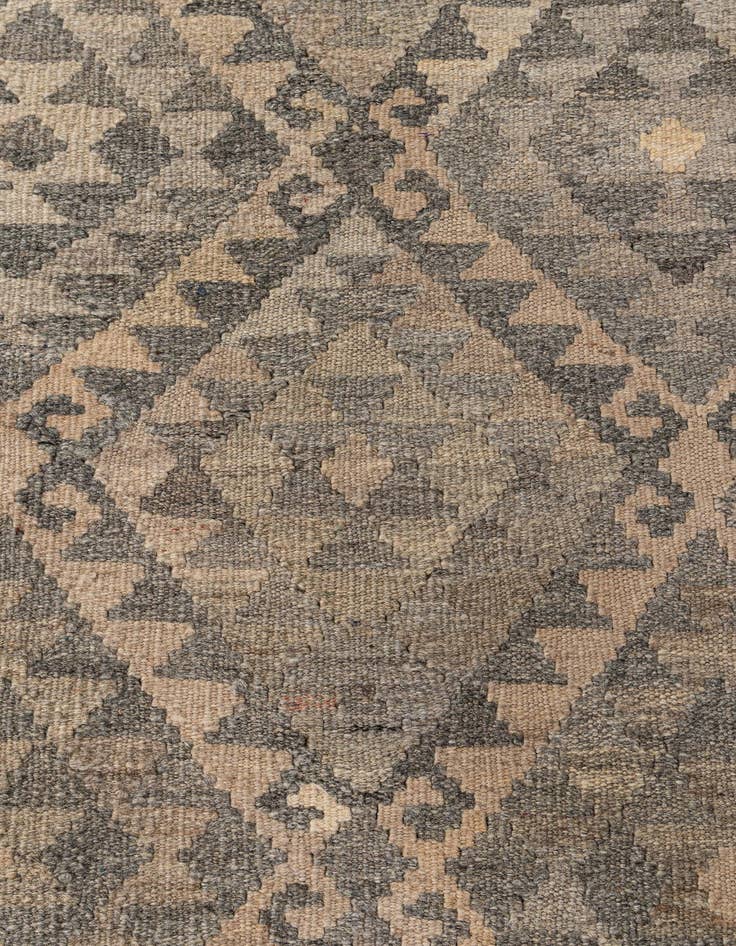 Detail image of  6' 10 x 10' 2  Hand Woven Kilim Maymana Wool Rug