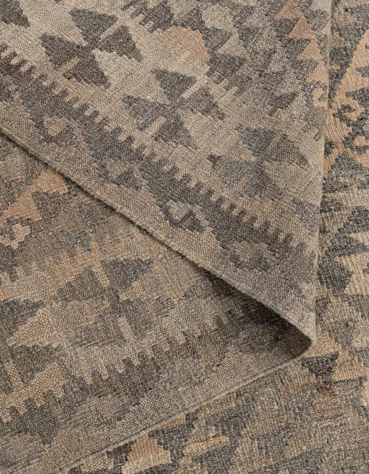Detail image of  6' 10 x 10' 2  Hand Woven Kilim Maymana Wool Rug