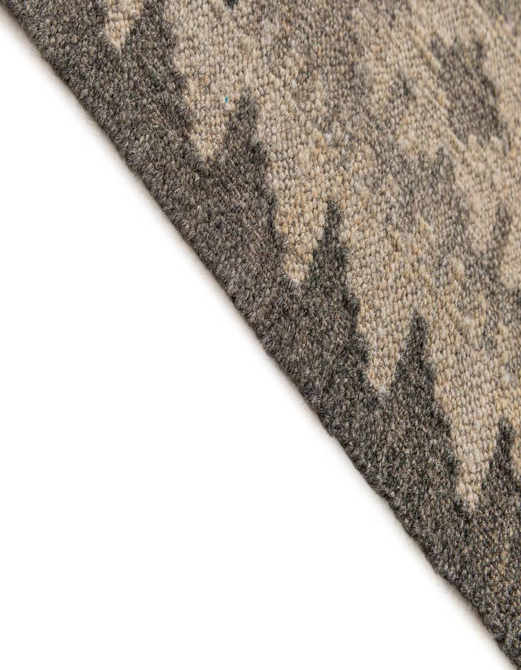 Detail image of  6' 9 x 10' 1  Hand Woven Kilim Maymana Wool Rug