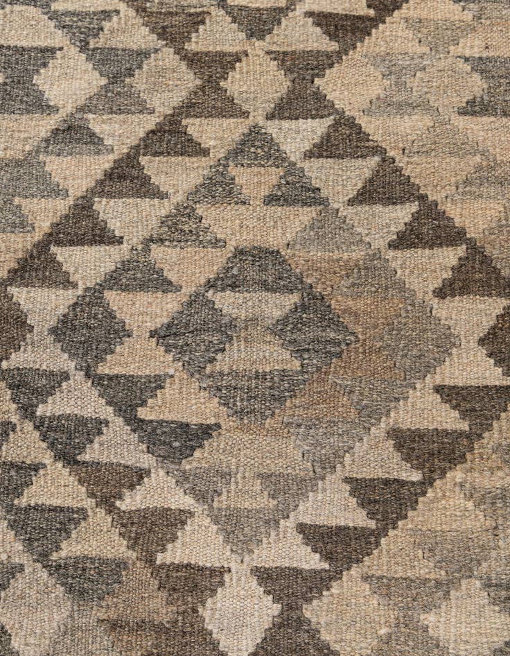 Detail image of  6' 9 x 10' 1  Hand Woven Kilim Maymana Wool Rug