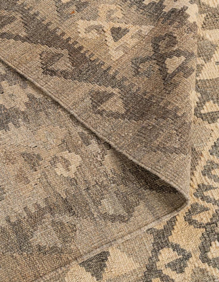 Detail image of  6' 9 x 9' 5  Hand Woven Kilim Maymana Wool Rug