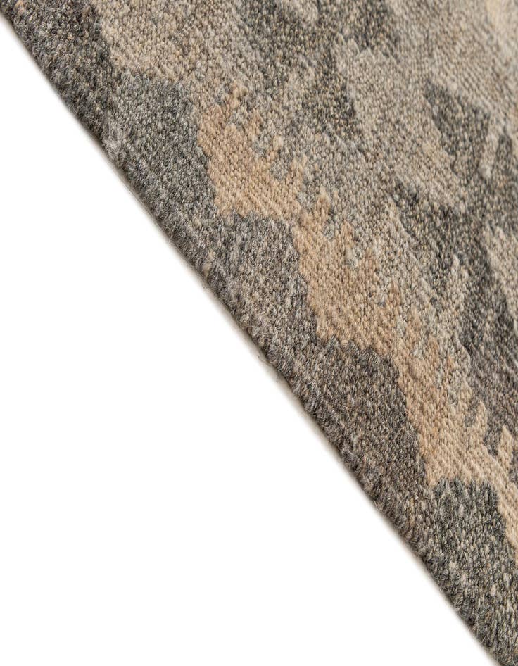 Detail image of  6' 11 x 9' 7  Hand Woven Kilim Maymana Wool Rug